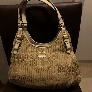 Coach Madison Signature Fabric Maggie Hobo